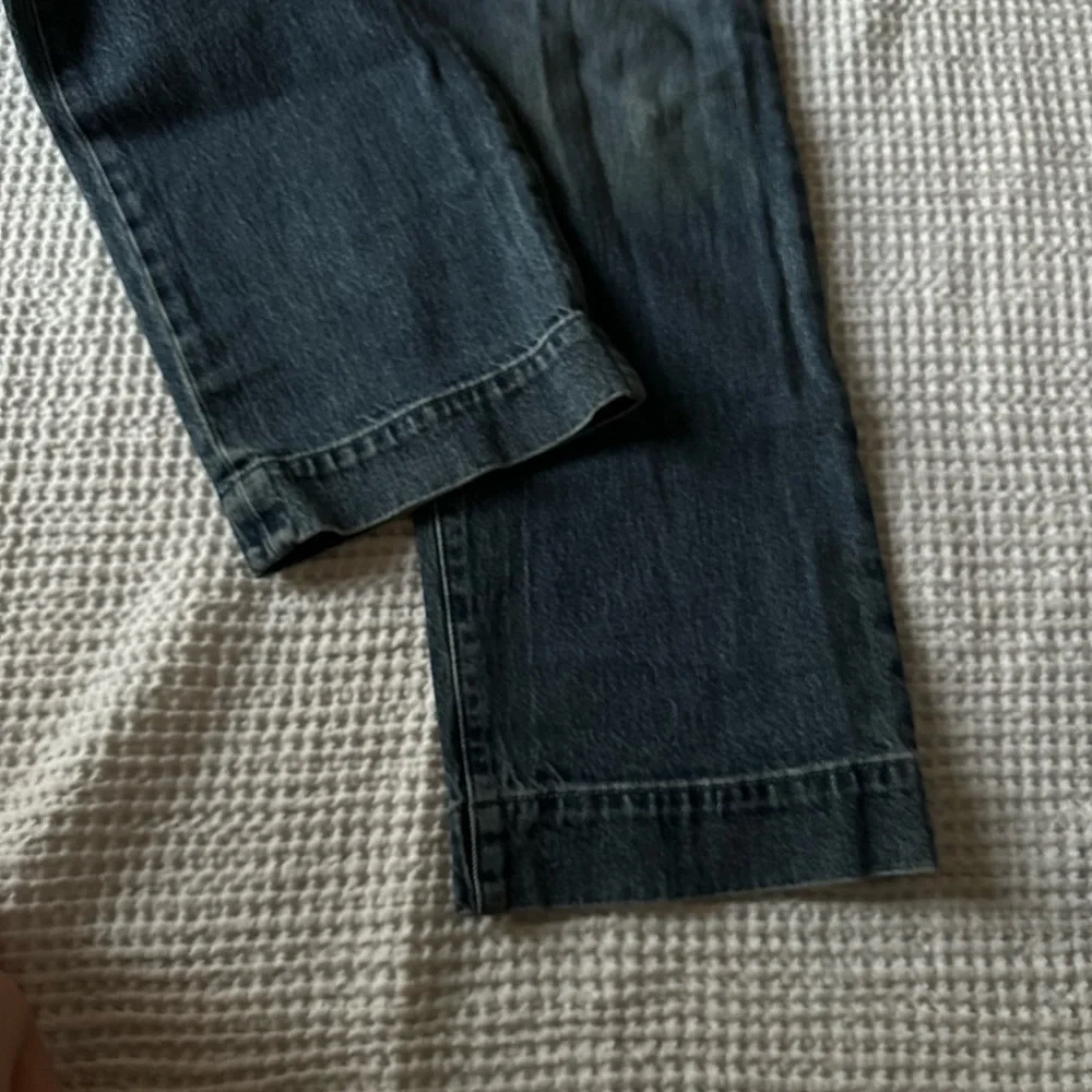 Levi’s Ribcage Straight Ankle Jeans - Picture 6 of 10